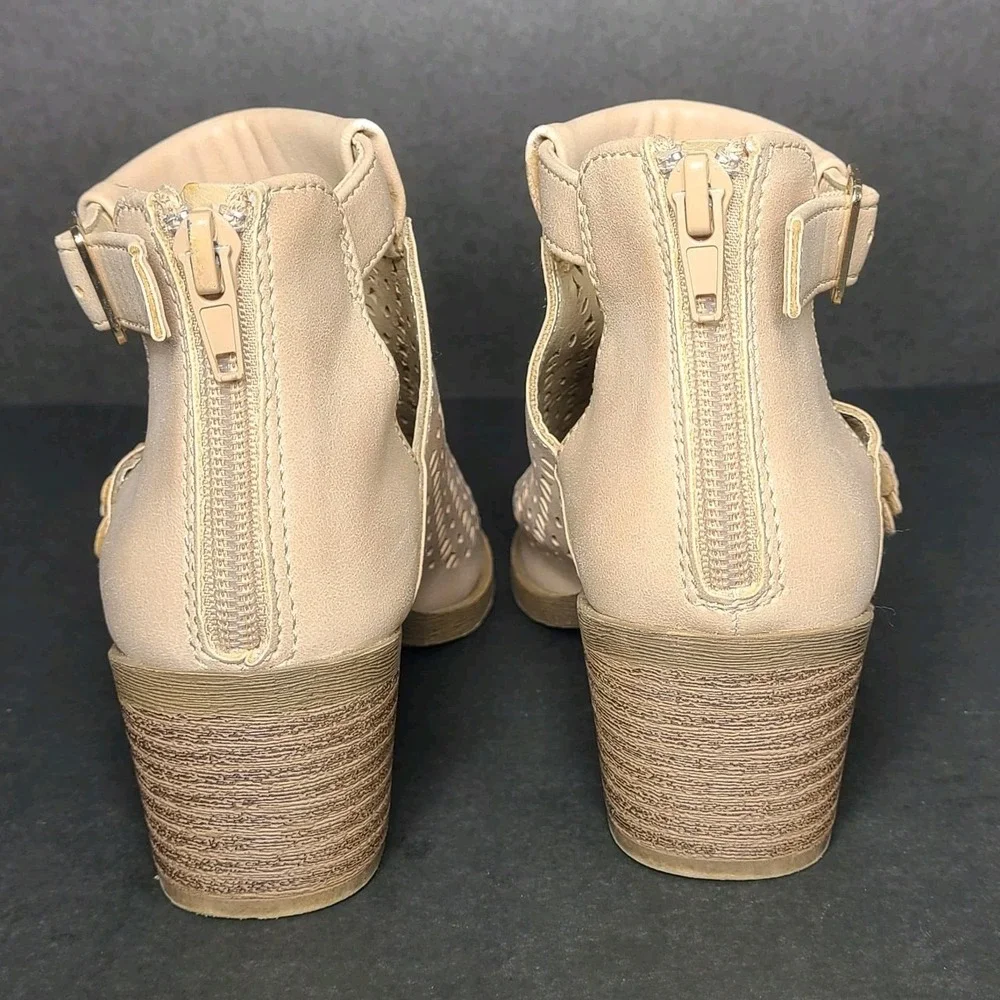 Jellypop Kids Fionette Sandals Girls 13M Beige Floral Peep Toe Heels Zip Back